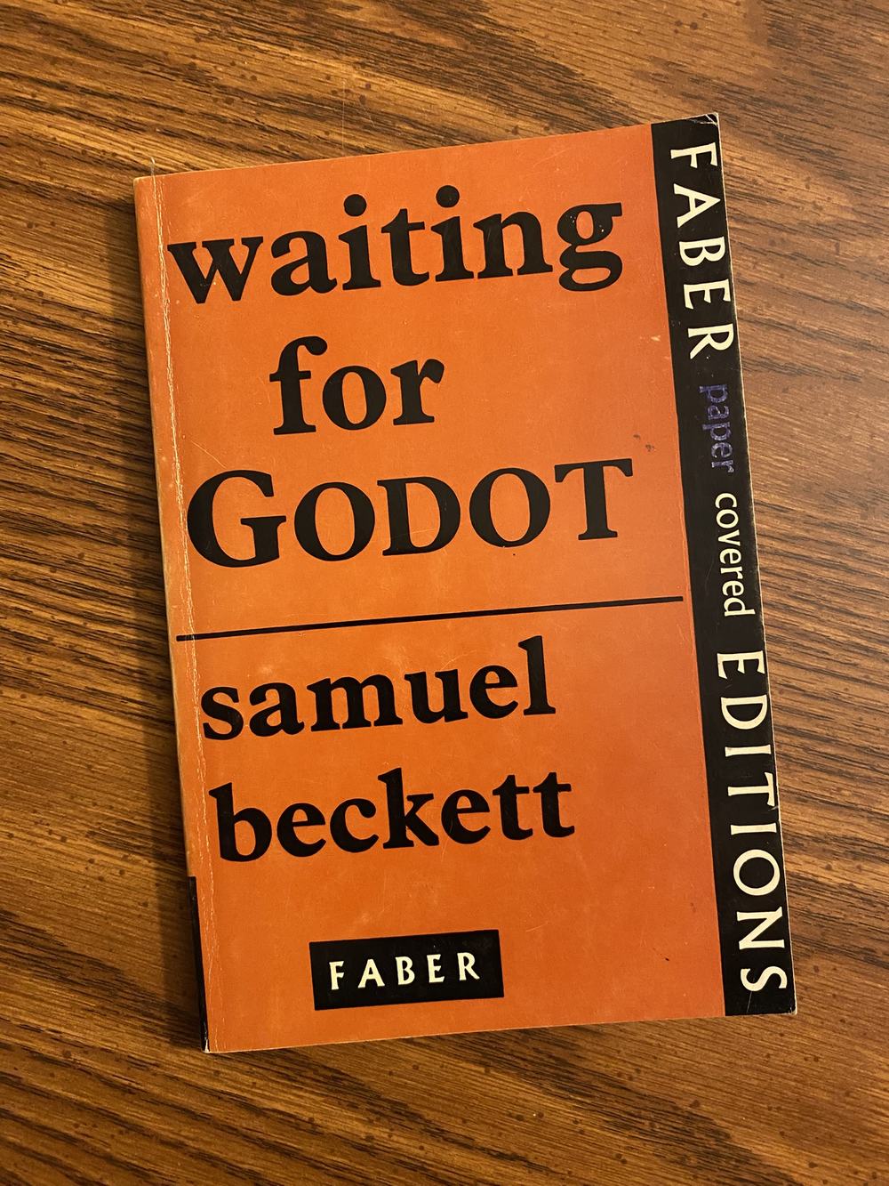 Warten auf Godot - En attendant Godot - Waiting for Godot, photograph of this copy