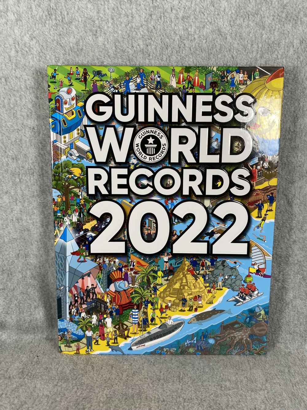 Guinness World Records 2022, photo 1 of 2