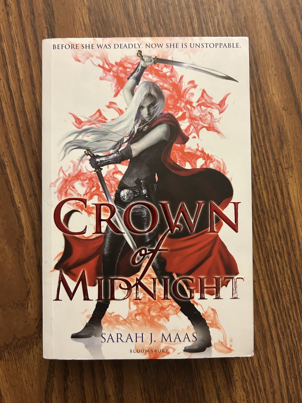 Crown of Midnight (Throne of Glass), photo 1 of 6