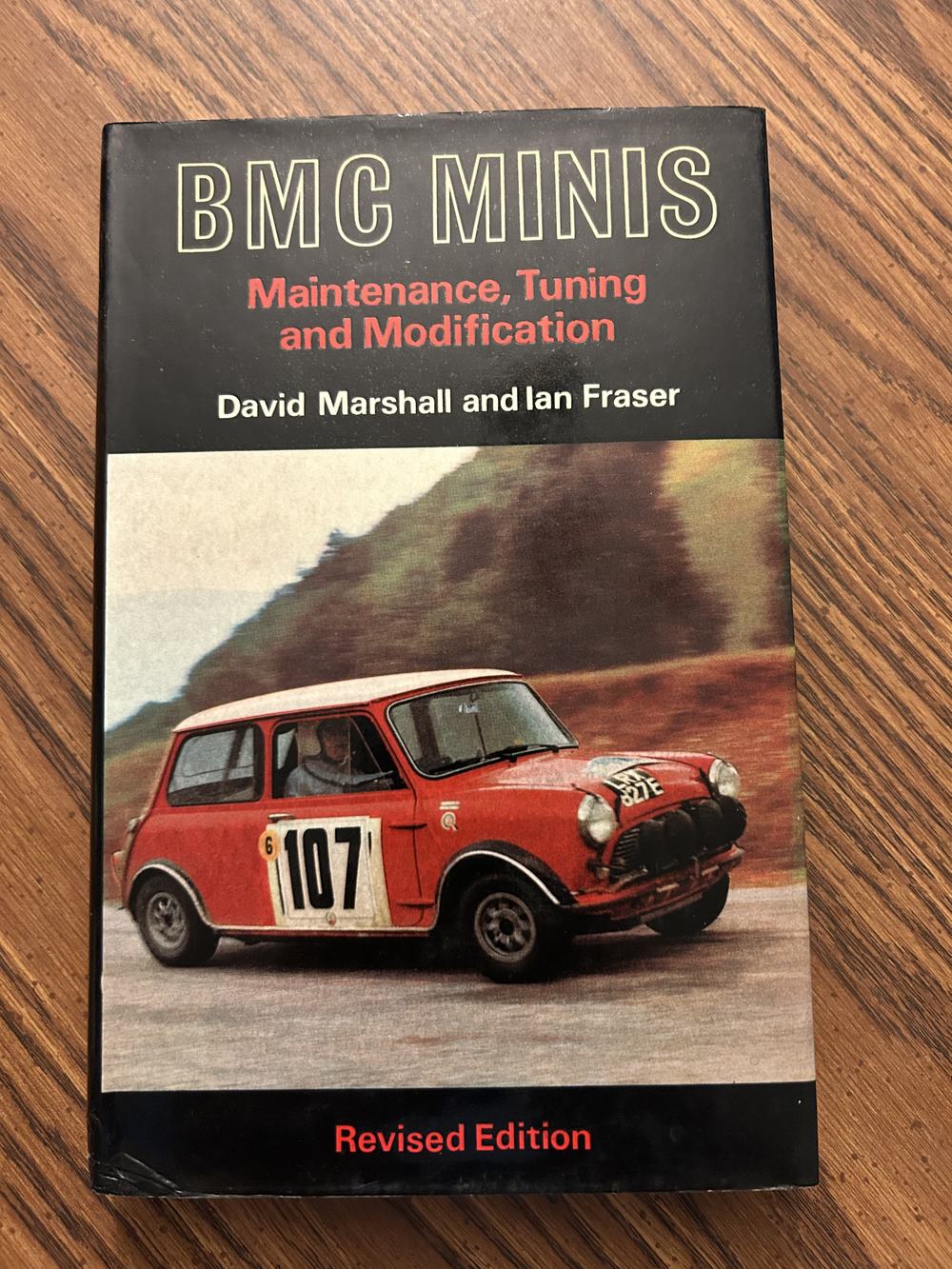 B.M.C. Minis: Maintenance, Tuning and Modification, photo 1 of 5