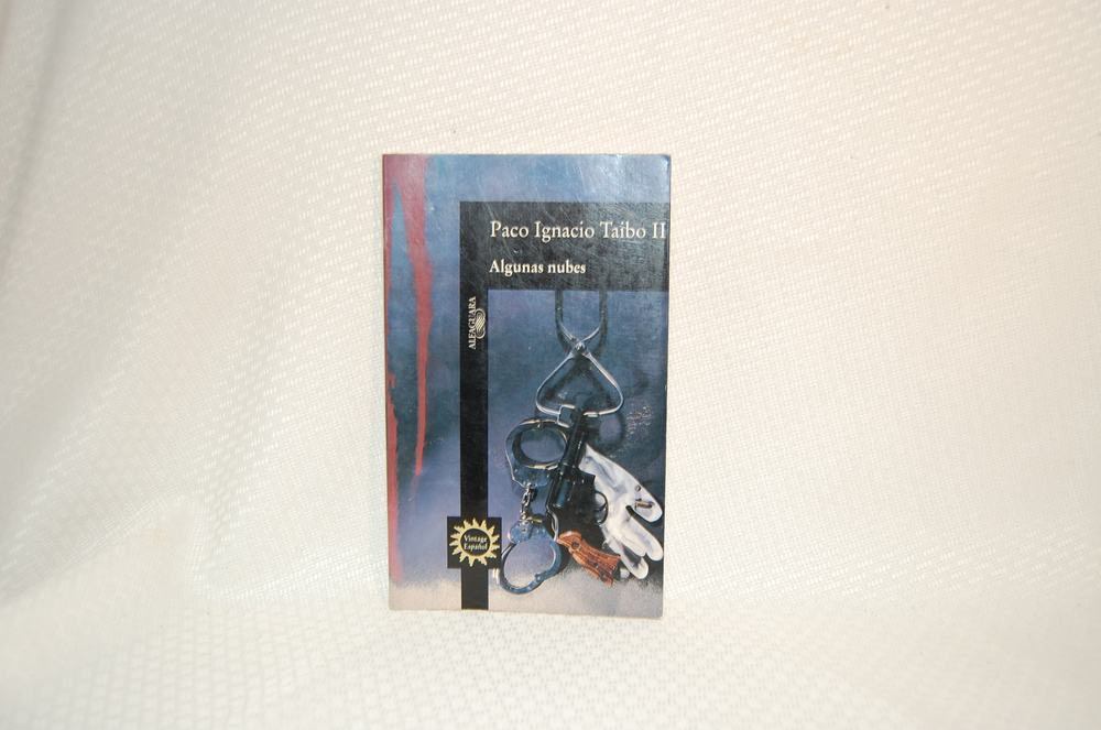 Algunas Nubes (Spanish Edition), photo 1 of 6