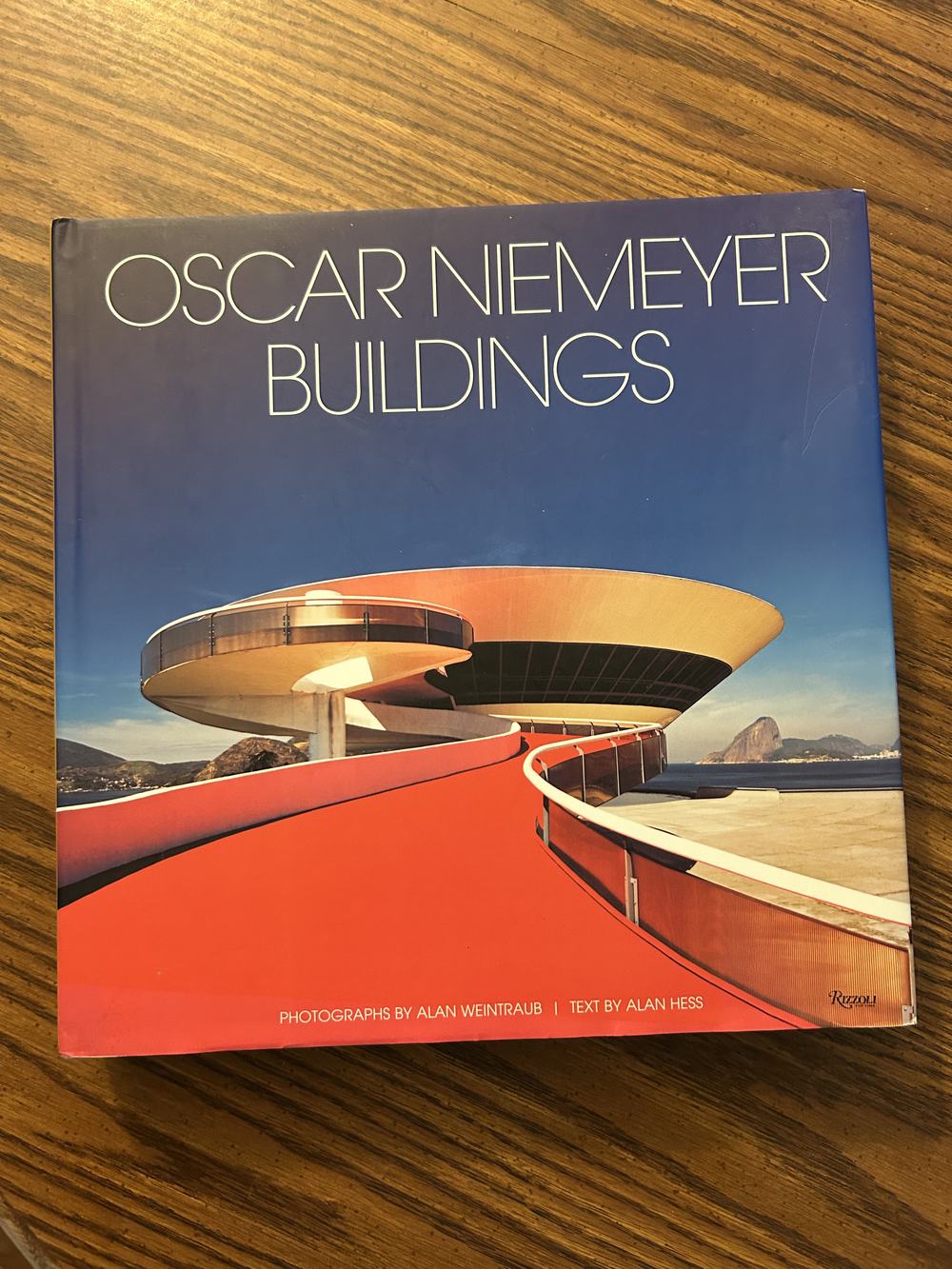 Oscar Niemeyer Buildings, photo 1 of 9