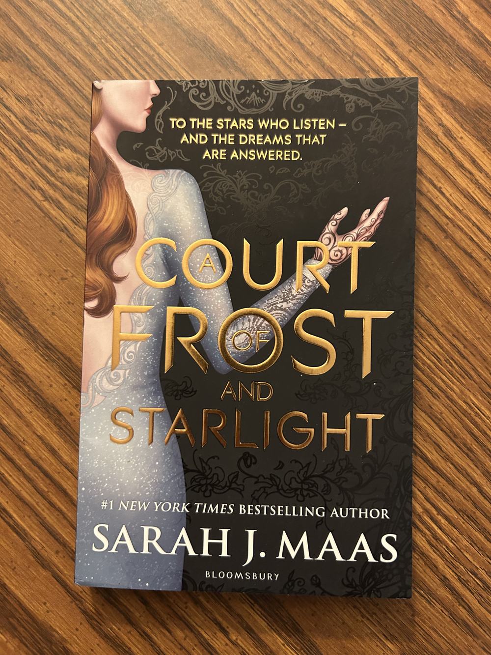 A Court Of Frost and Starlight  (A Court of Thorns and Roses, 4), photo 1 of 7
