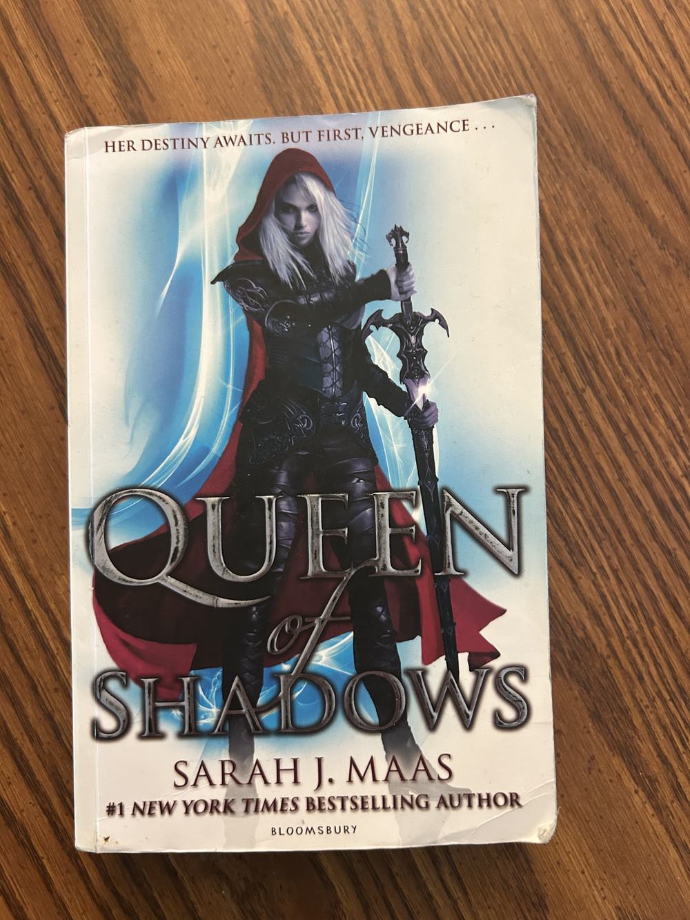 Queen of Shadows, photo 1 of 7